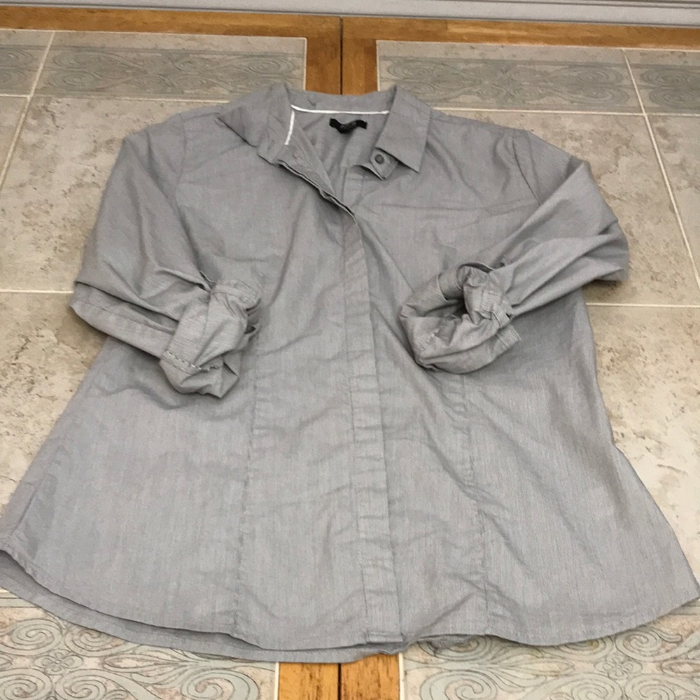 APT. 9 women’s button down shirt